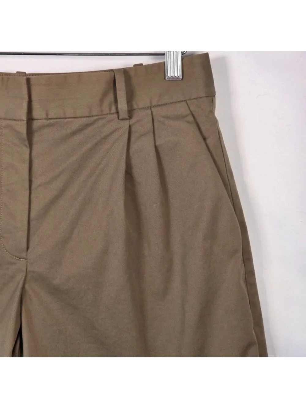 Theory DB Pleat Soft Chino Shorts Forest Green Size 6